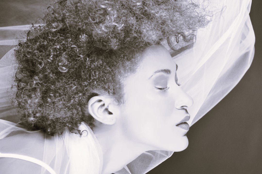 Frizz To Fab: Lightweight Curl Gel For Wavy Hair